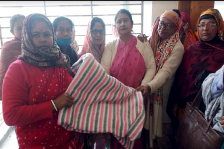 হাসানাত আবদুল্লাহর কম্বল বিতরণ