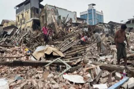 সেনাবাহিনীর বোমাহামলায় নিহত