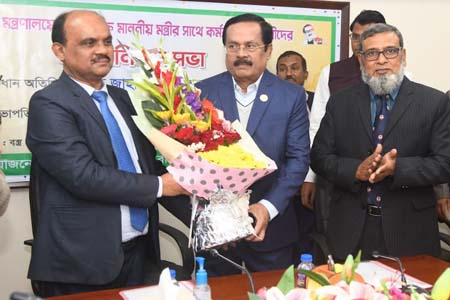 বস্ত্র ও পাটখাতের সমৃদ্ধি অর্জনকে চ্যালেঞ্জ হিসেবে নিয়েছি -বস্ত্র ও পাট মন্ত্রী