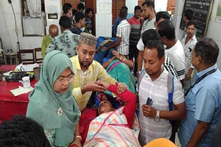 নড়াইলে সড়ক দূর্ঘটনায় পৌর মেয়র