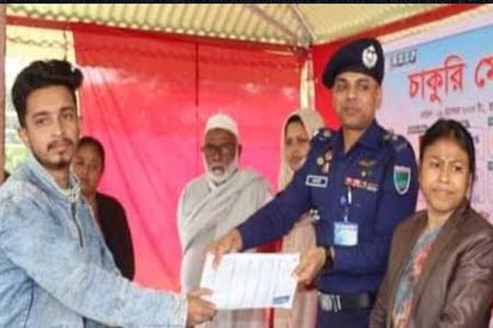 নড়াইলে কারিগরি প্রশিক্ষণপ্রাপ্ত যুবকরা বেকার থাকে না -এসপি মেহেদী হাসান