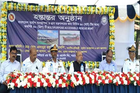 দুর্যোগ মোকাবিলা করে টিকে থাকা