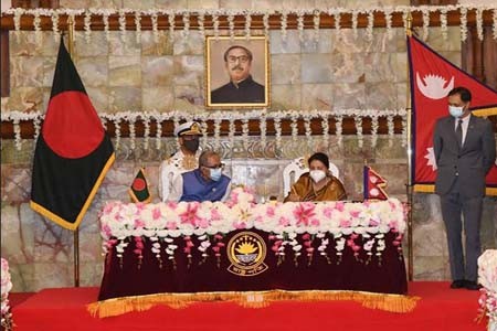 জীবিত বঙ্গবন্ধুর চেয়ে অন্তরালের বঙ্গবন্ধু আরো বেশি শক্তিশালী
