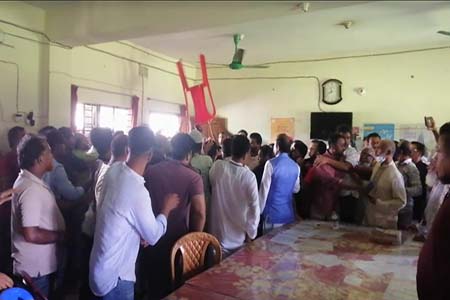 আ.লীগের সম্মেলন পন্ড