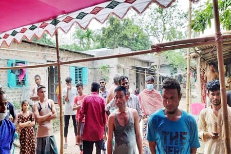 নবীগঞ্জে সরকারী নিষধাজ্ঞা অমান্য করে বিয়ের আয়োজন করায় মোবাইল কোর্টে অর্থদন্ড