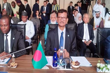 আর্থিক ও মানবিক সহায়তা