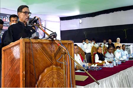 মন্ত্রীর এমপির বাড়িতে