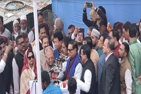 লন্ডনে বসে দন্ডিত আসামি তারেক রিমোট কন্ট্রোলে বিএনপি চালায় -কাদের