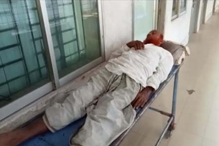 পূর্ব শত্রুতার জের ধরে বৃদ্ধকে জবাই করার চেষ্টা!