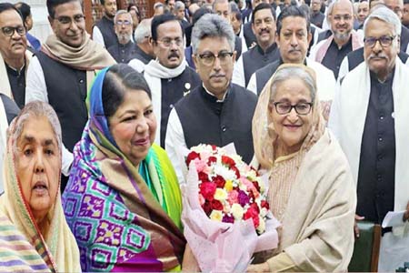ফের প্রধানমন্ত্রী