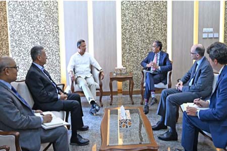 প্রধানমন্ত্রীর সঙ্গে আইএমএফ