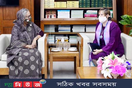 প্রধানমন্ত্রী ও লিলি নিকোলাস