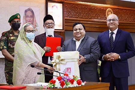 সবাইকে ঐক্যবদ্ধ হয়ে কাজ করতে হবে -প্রধানমন্ত্রী