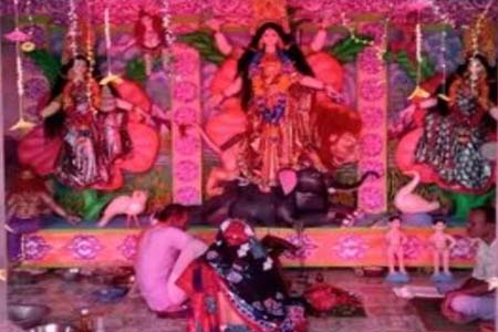 পাইকগাছায় জগদ্ধাত্রী পূজা