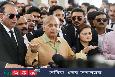 ঋণে ডুবন্ত জাহাজকে উপকূলে পৌঁছে দেওয়াই নতুন সরকারের কাজ -পাক প্রধানমন্ত্রী