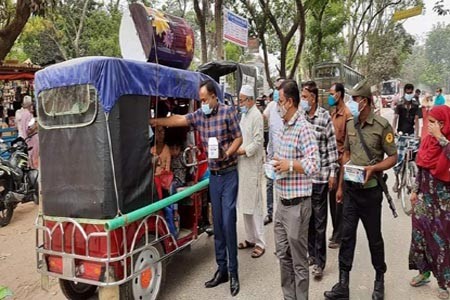 সাপাহারে করোনা প্রতিরোধে সচেতনতা