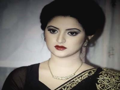 বঙ্গবন্ধুর কন্যার কাছে নিরাপত্তা চেয়েছেন পরীমণি