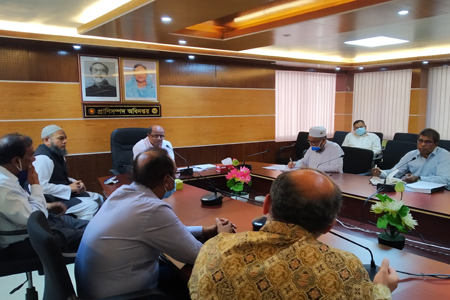 পোল্ট্রি ও ডেইরি খাতের সংকট মোকাবেলায় কন্ট্রোল রুম চালু