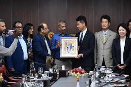অভিবাসন নিশ্চিত করতে বদ্ধপরিকর