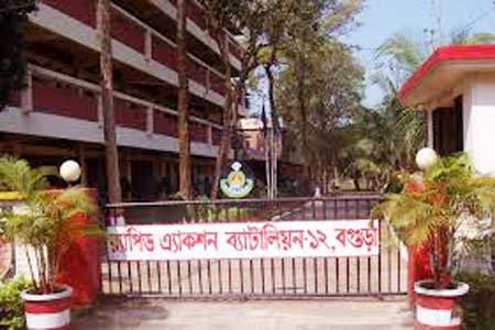 বগুড়ায় র‌্যাবের অভিযানে ইয়াবা ব্যবসায়ী গ্রেফতার