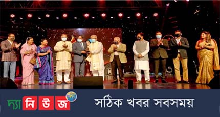 আরটিভি মিউজিক অ্যাওয়ার্ড পেলেন ১০ গুণীজন