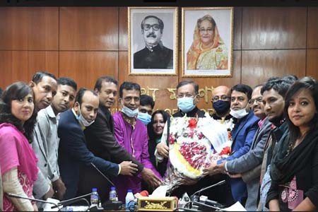 বিএনপি’র মুখে নিরাপত্তাহীনতার কথায় জনগণ আতঙ্কিত হয় -তথ্যমন্ত্রী