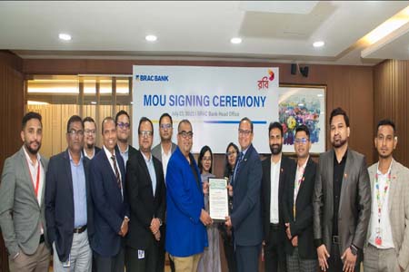 রবি ও ব্র্যাক ব্যাংকের মধ্যে চুক্তি