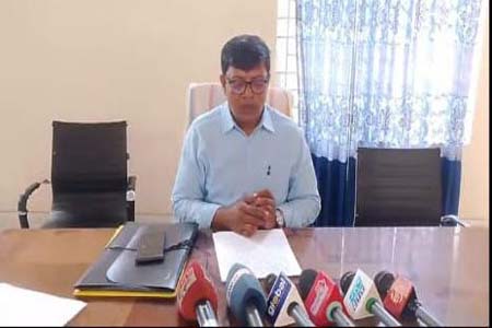 অপপ্রচার বন্ধে বেনাপোল মাধ্যমিক বিদ্যালয়ে সংবাদ সম্মেলন