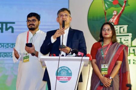 জনগণের প্রত্যাশা অনুসারে নির্বাচনী ইশতেহার পাল্টাতে হবে - স্বরাষ্ট্রমন্ত্রী