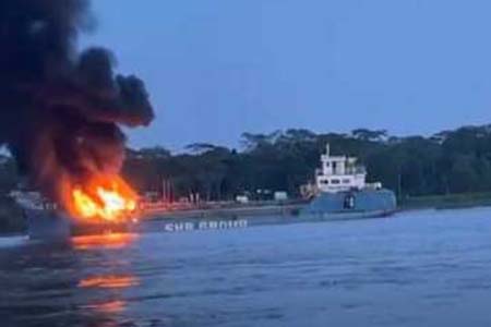 সাগর নন্দিনী-২ নামের তেলবাহী ট্যাংকার