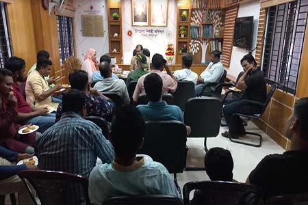 সালথায় নবাগত ইউএনওর সাথে সাংবাদিকদের মতবিনিময়
