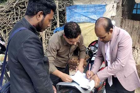 সাপাহারে ভ্রাম্যামান আদালতে ১১ জনের অর্থদন্ড