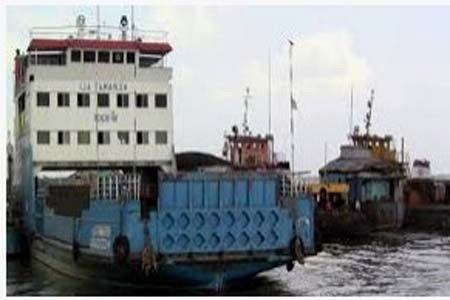 ফেরি ও লঞ্চ চলাচল বন্ধ