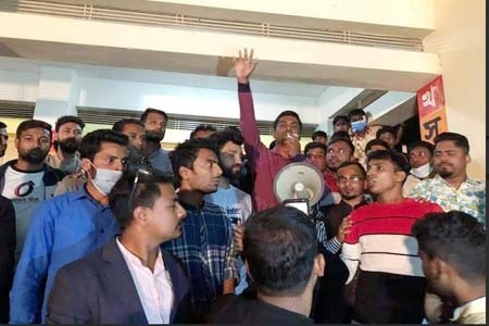 নওগাঁয় নৌকার পক্ষে গনসংযোগ করেছেন যুবলীগের সাধারণ সম্পাদক বিমান