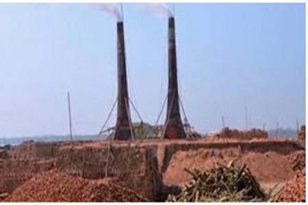 ইট ভাটায় ৪ লাখ টাকা জরিমানা