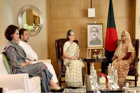 নয়াদিল্লিতে প্রধানমন্ত্রী