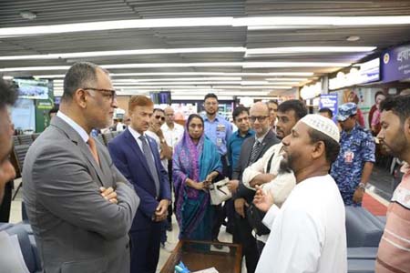 এয়ার টিকিটের অস্বাভাবিক মূল্য