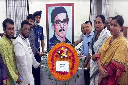 গৌরনদীতে শেখ কামালের ৭৩তম শুভ জন্মদিন উপলক্ষে আলোচনা সভা ও দোয়া মোনাজাত