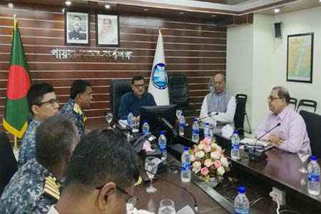 পায়রা বন্দরের সভাকক্ষে নৌপরিবহন প্রতিমন্ত্রী