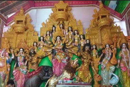 শিকদারবাড়িতে দুর্গাপূজা