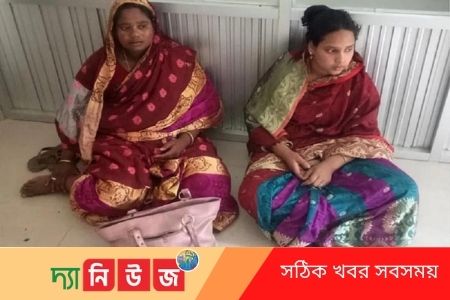 শাঁখা সিঁদুর পড়ে ছদ্ম বেশে ভক্তদের স্বর্ণালঙ্কার ছিনতাই