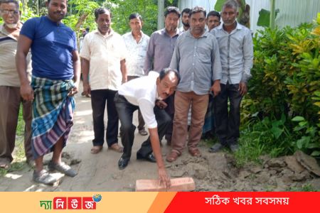 মধুখালীতে ইট সোলিং রাস্তার কাজের শুভ উদ্বোধন