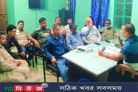 সুবর্ণচরে কর্মরত সাংবাদিকদের সাথে ওসির মতবিনিময়