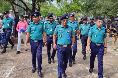 সিলেটে ঈদের জামাতে পুলিশের কঠোর নিরাপত্তা