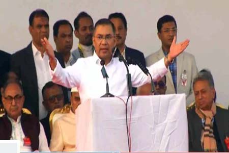 মাটিতে পা রেখেই নতুন বাংলাদেশের রূপরেখা ও স্বপ্নের কথা জানালেন: তারেক রহমান