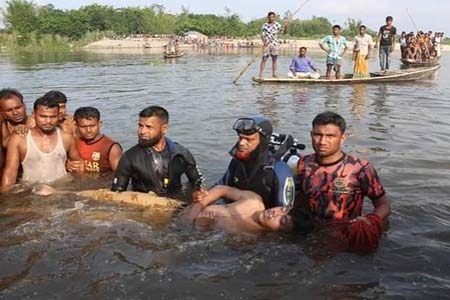ঠাকুরগাঁওয়ের শিক্ষার্থীর লাশ