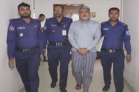 কালকিনিতে ওসির উপর বোমা হামলাসহ একাধিক মামলার আসামী সাবেক ইউপি চেয়ারম্যান গ্রেফতার