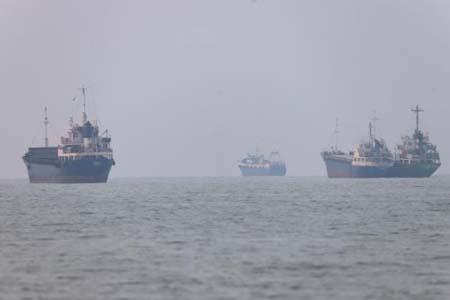ইরানের বন্দর এলাকায় মার্কিন হামলা