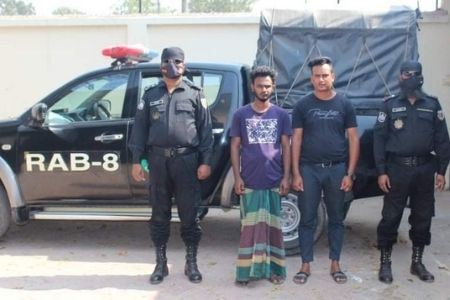 র‍্যাবের হাতে দুই মাদক