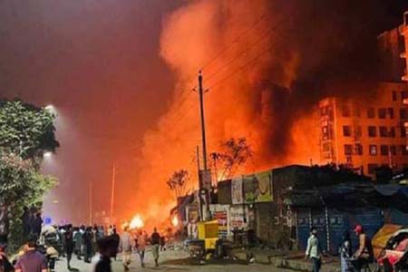 উত্তরার কাঁচাবাজারে আগুন